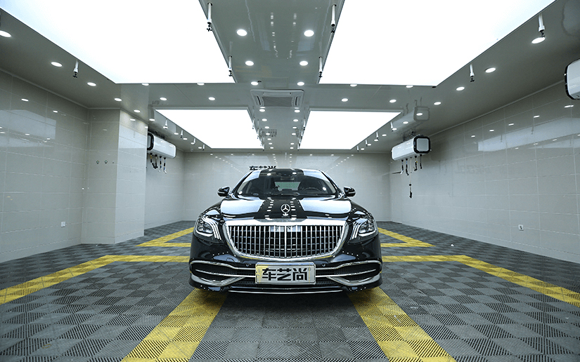 黑色邁巴赫貼什么車衣最合適？