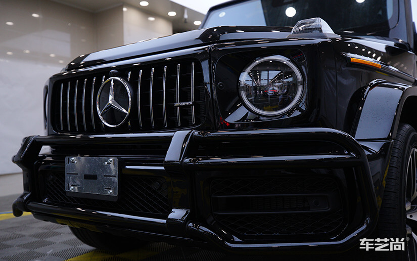 黑色奔馳貼隱形車衣