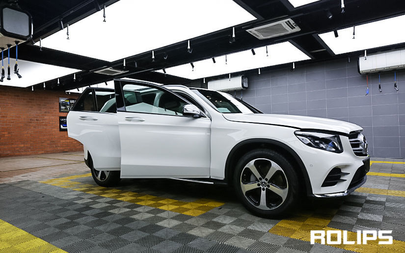 白色奔馳GLC貼rolips車衣的效果好嗎