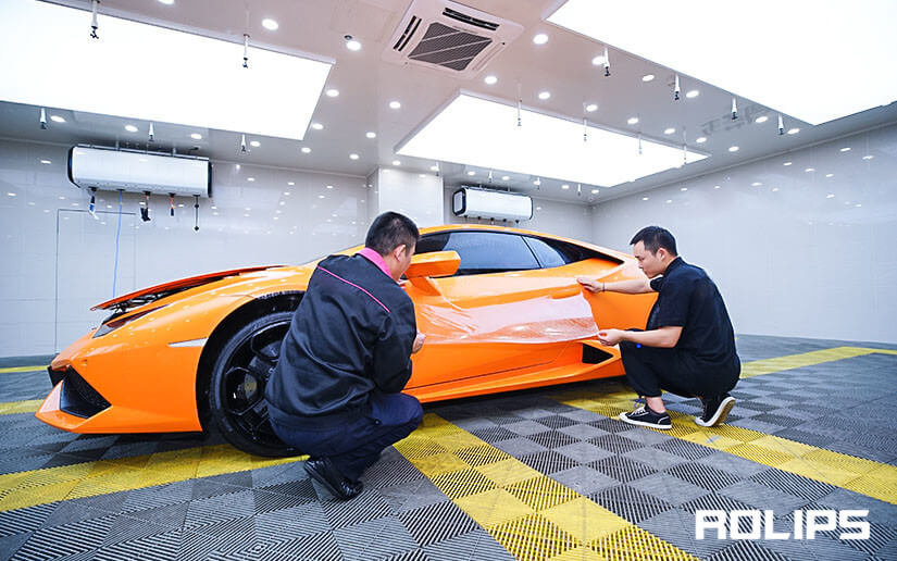 專業技師貼隱形車衣