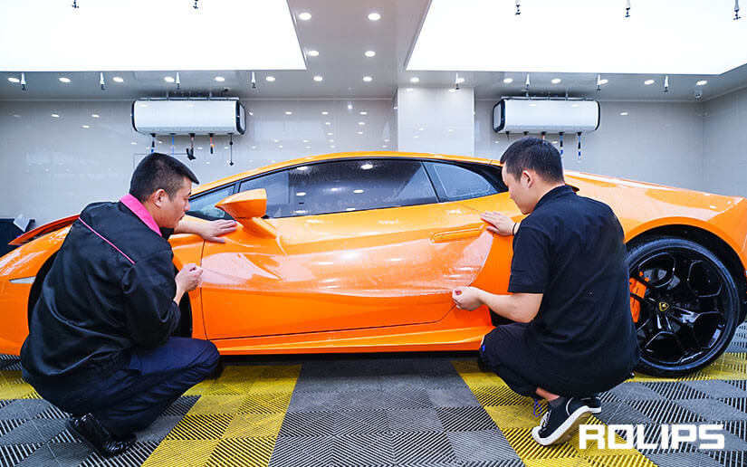 專業技師貼隱形車衣