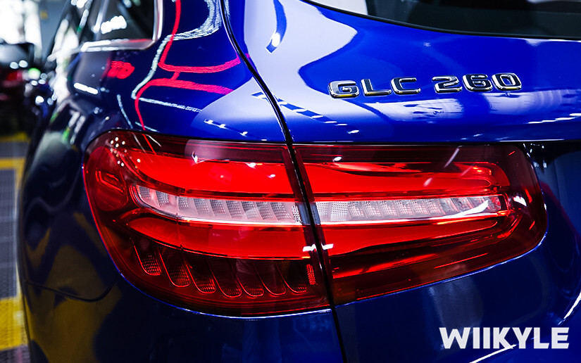 奔馳車尾燈細節圖