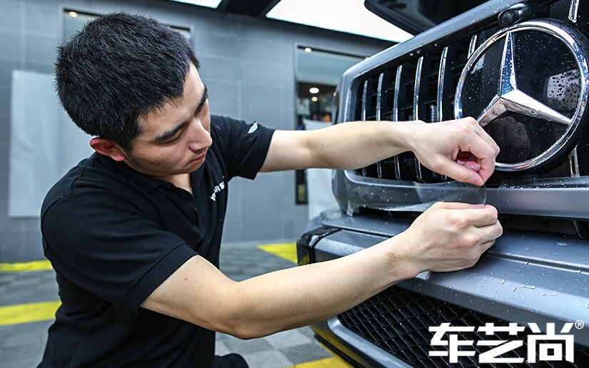 奔馳AMG裝貼威固隱形車衣過程圖（2）