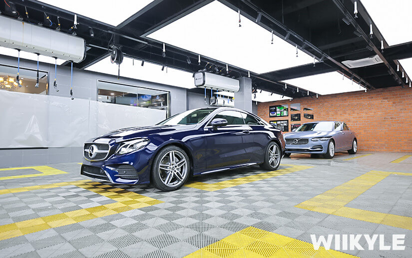 奔馳E200側面造型展示