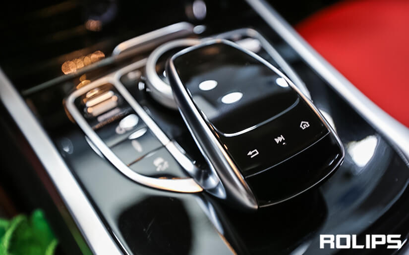 ROLIPS貼完車衣的細節展示圖