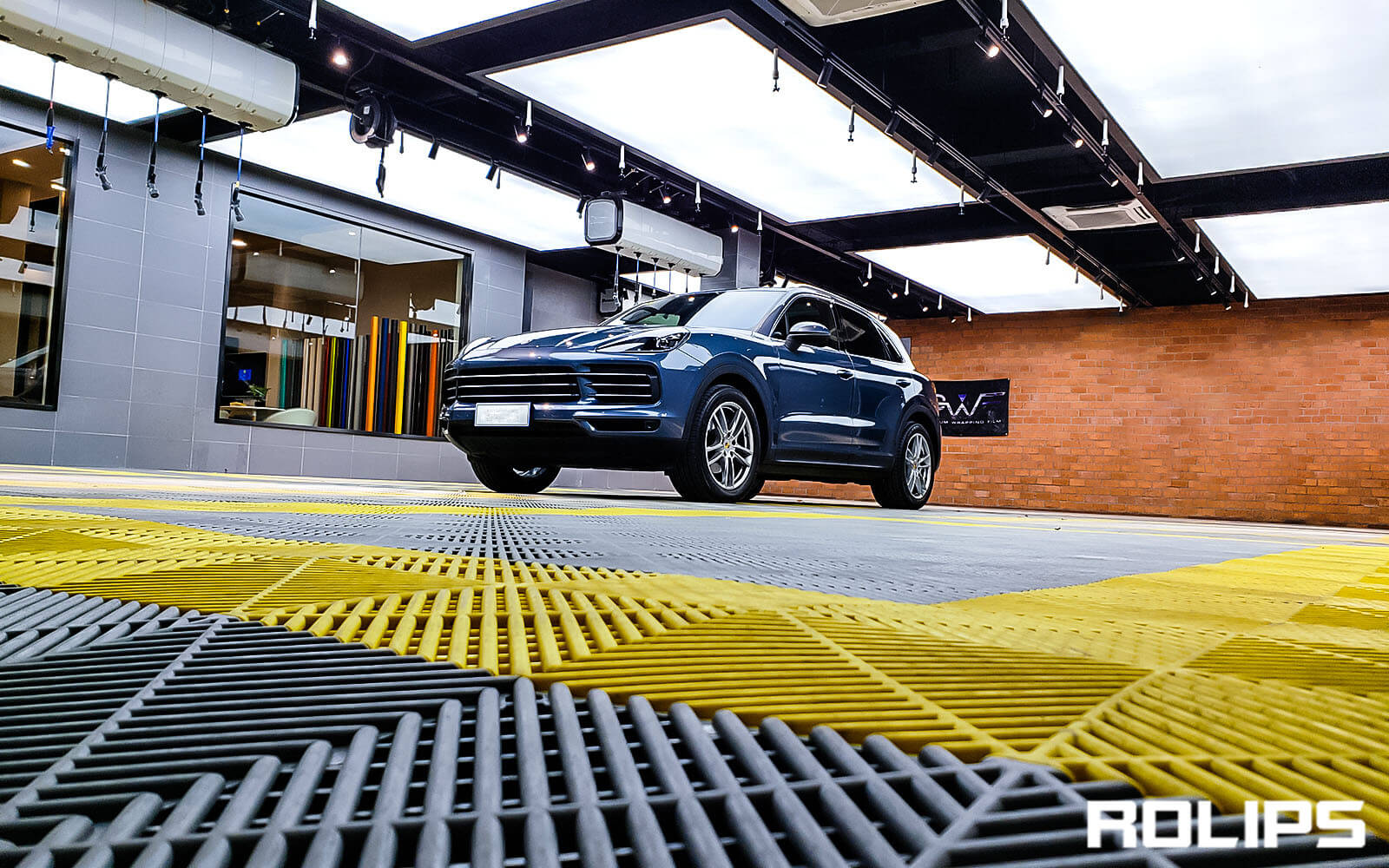 保時捷可以貼ROLIPS車衣嗎