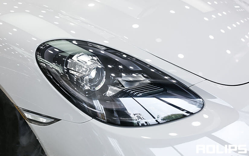 白色車貼ROLIPS車衣的效果展示圖