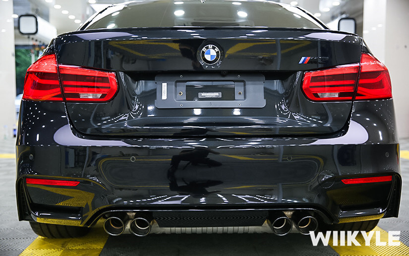 寶馬M3車尾圖展示