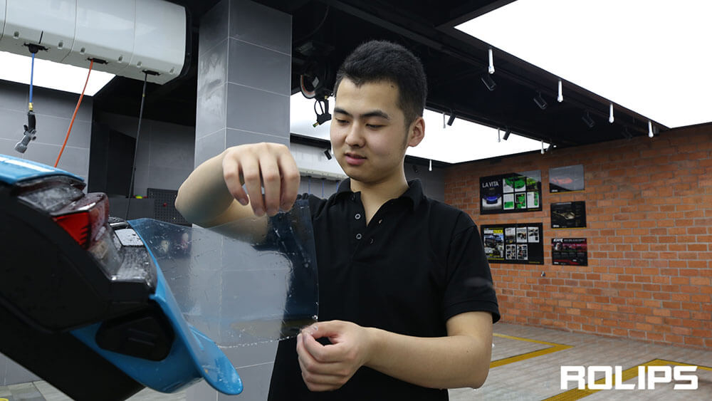 ROLIPS隱形車衣的電腦裁膜技術，專車專用