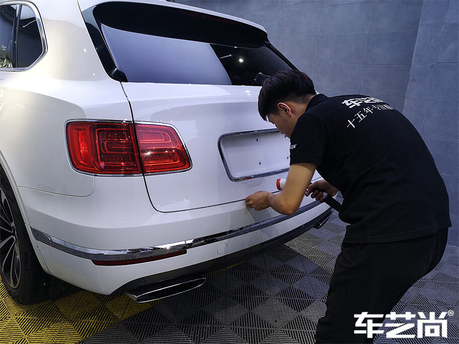 賓利添越施工威固隱形車衣流程（六）