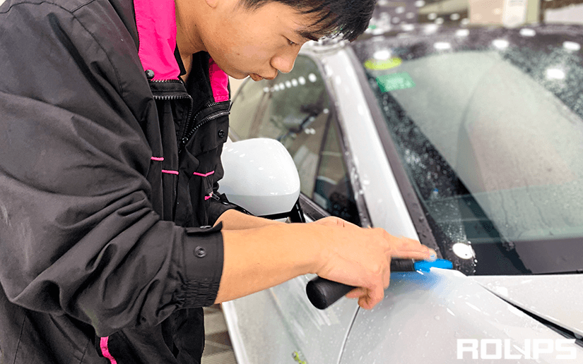 白色車貼ROLIPS隱形車衣抗黃變能力怎么樣？（4）