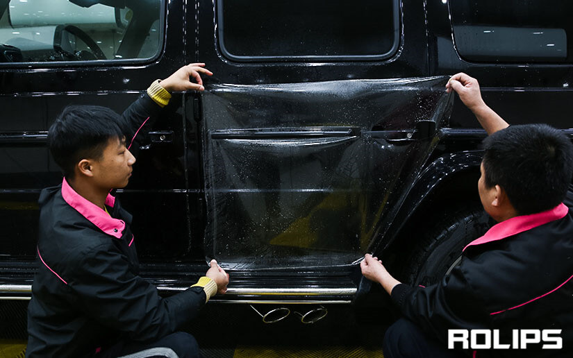 施工過程中的ROLIPS隱形車衣