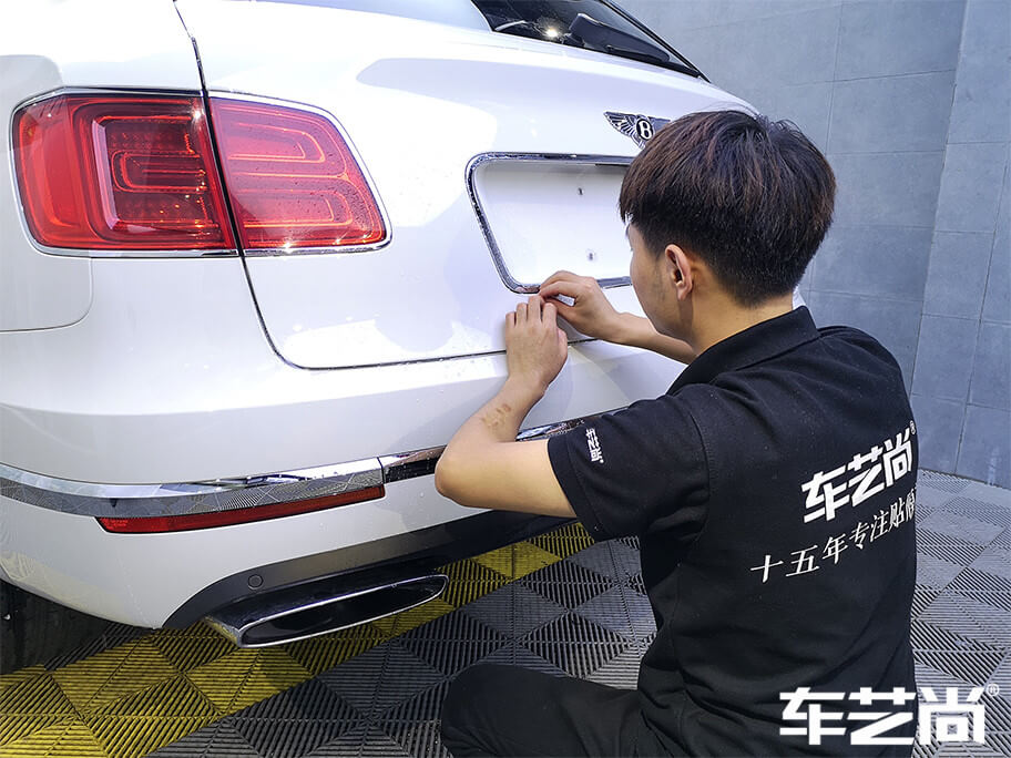 賓利添越施工威固隱形車衣流程（七）