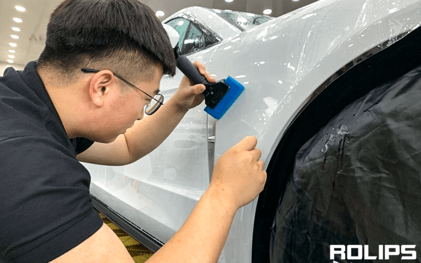 白色車貼ROLIPS隱形車衣抗黃變能力怎么樣？（5）