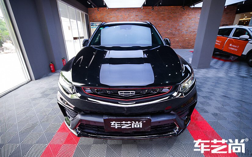吉利貼完隱形車衣后正面圖展示