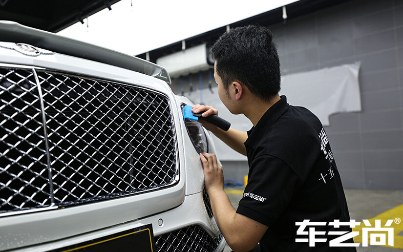 賓利施工威固漆面保護膜過程展示（六）