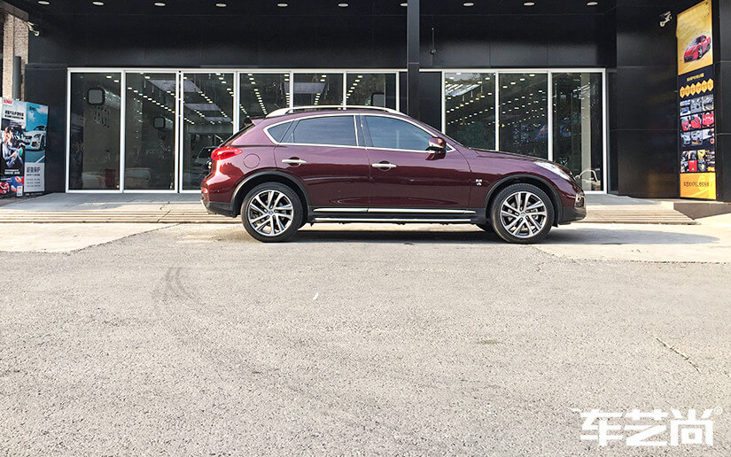 威固旗艦店門頭展示