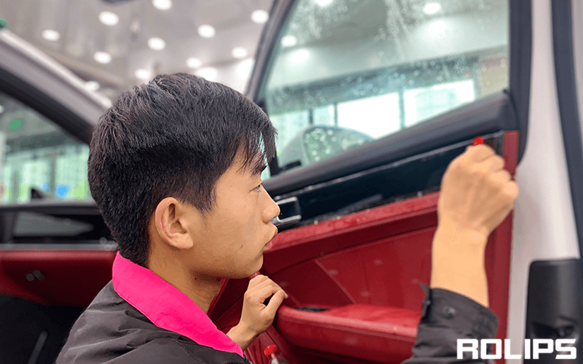白色車貼ROLIPS隱形車衣抗黃變能力怎么樣？（7）