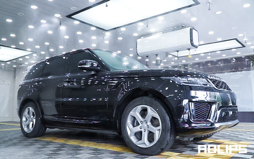 路虎攬勝貼隱形車衣的展示圖