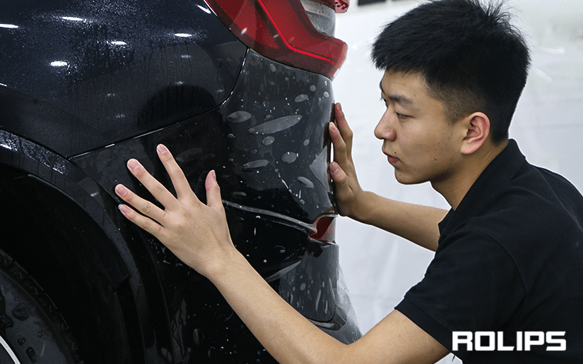 黑色車貼車衣的施工過程是什么（圖1）