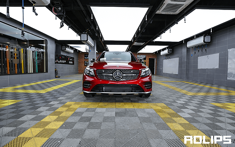 紅色車貼ROLIPS隱形車衣的效果展示