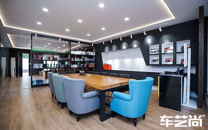 藝卡門店休息娛樂區