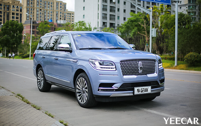 藍色林肯貼車衣的效果怎么樣