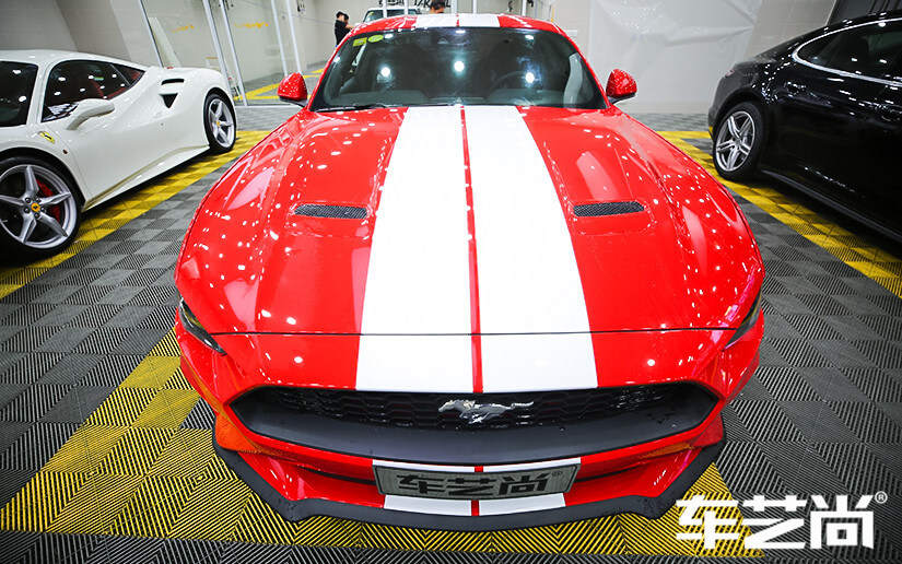 福特野馬裝貼威固漆面保護膜的施工流程展示（圖十一）
