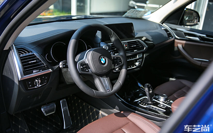 汽車隱形車衣對車漆會造成什么影響？