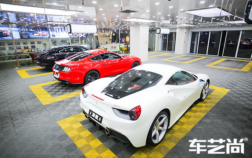 福特野馬裝貼威固漆面保護膜的施工流程展示（圖八）