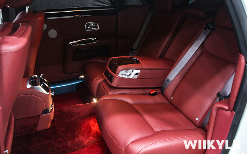 勞斯萊斯古思特在上海汽車貼膜店施工效果（圖四）