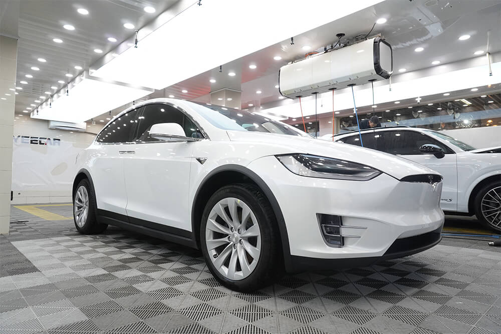 YEECAR隱形車衣貼在白色車上效果怎么樣？